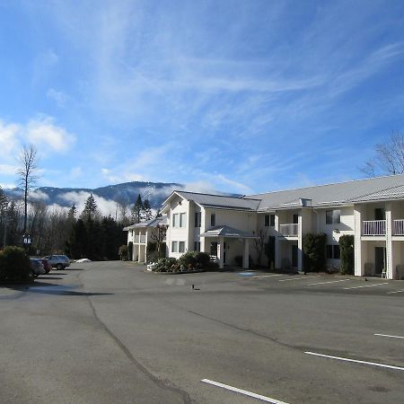 Lake Cowichan Lodge Esterno foto